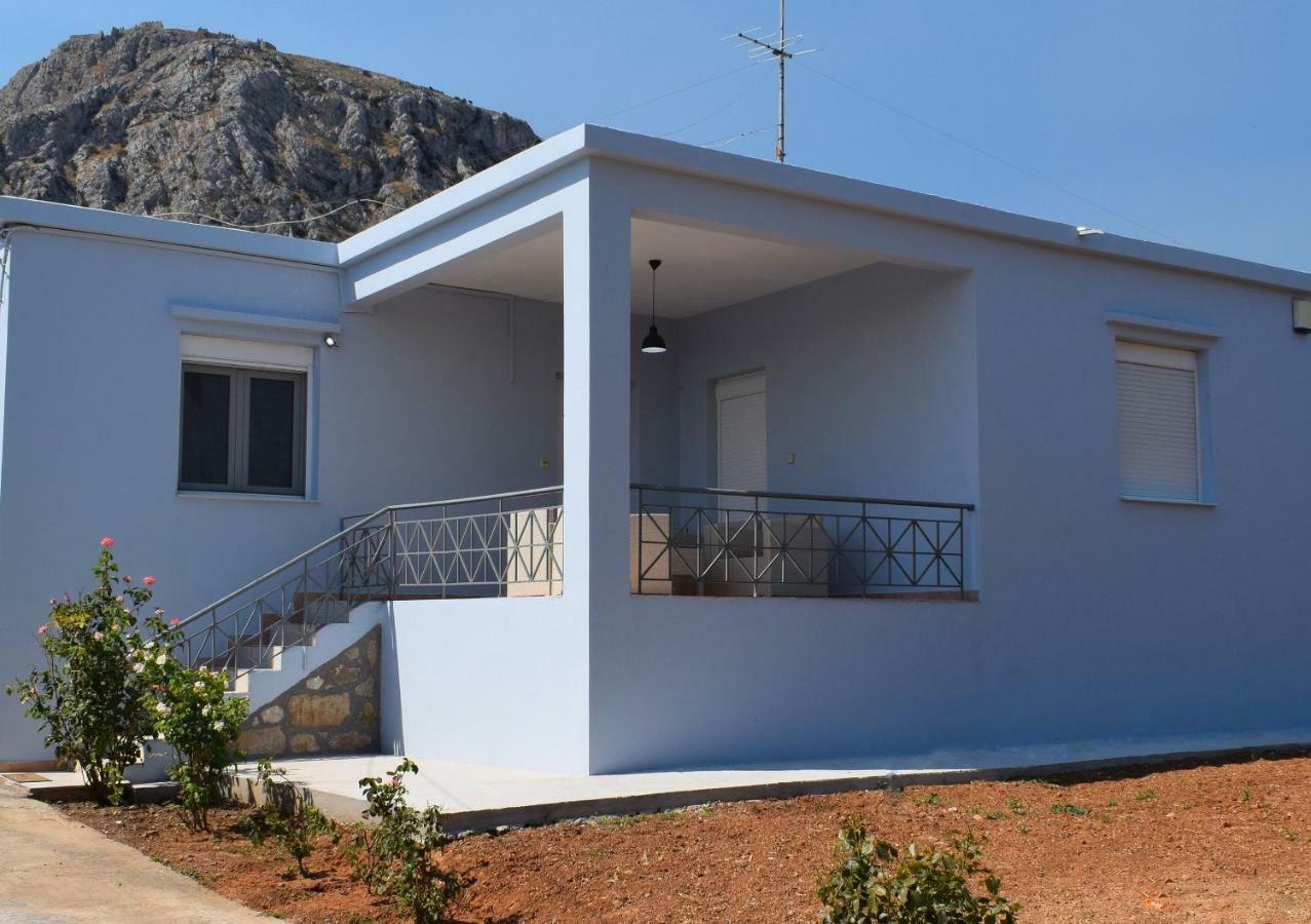 North Villa Corinth Buitenkant foto
